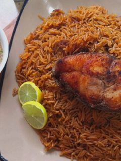صورة لوصفة رز صيادية و سمك مقلي