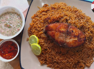 صورة لوصفة رز صيادية و سمك مقلي