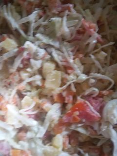 Una foto de Rica ensalada mixta con repollo