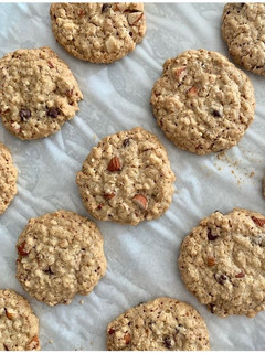 Una foto de GALLETAS DE AVENA Y FRUTILLAS 🍪