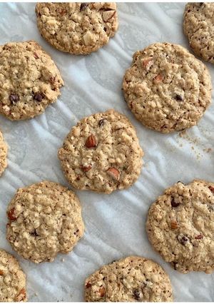 Una foto de GALLETAS DE AVENA Y FRUTILLAS 🍪