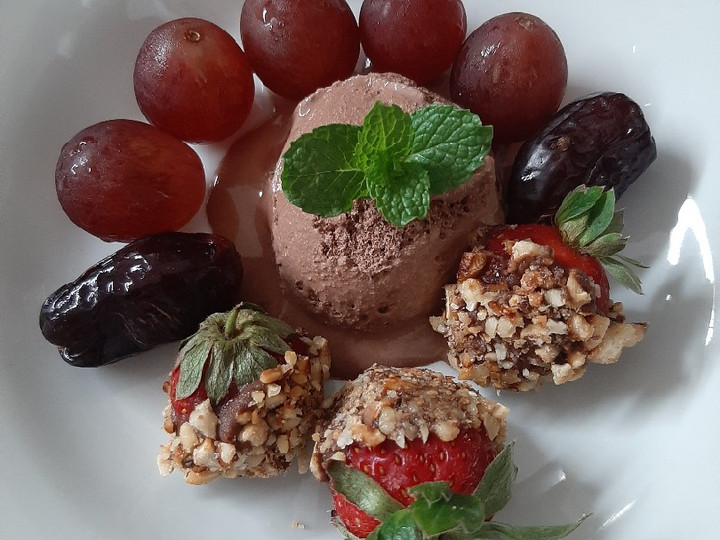  Resep bikin Ice Cream Chocolate With Fruit  nagih banget