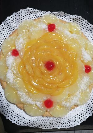 Una foto de Pastel o Tartaleta de Frutas (Piña, Durazno y Cerezas)
