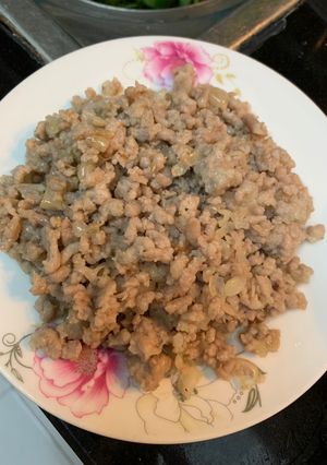 Hình của món Thịt băm chưng hành.
