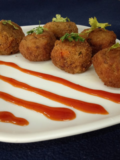 दाल चावल कटलेट्स (Dal chawal cutlets recipe in hindi) रेसिपी मुख्य फोटो