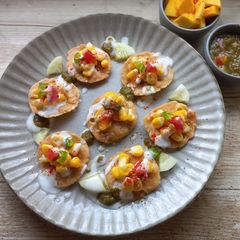 A picture of Corn papdi chaat.