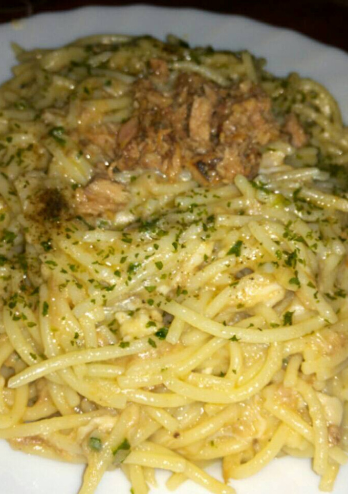 Una foto de Espaguetis con salsa de atún