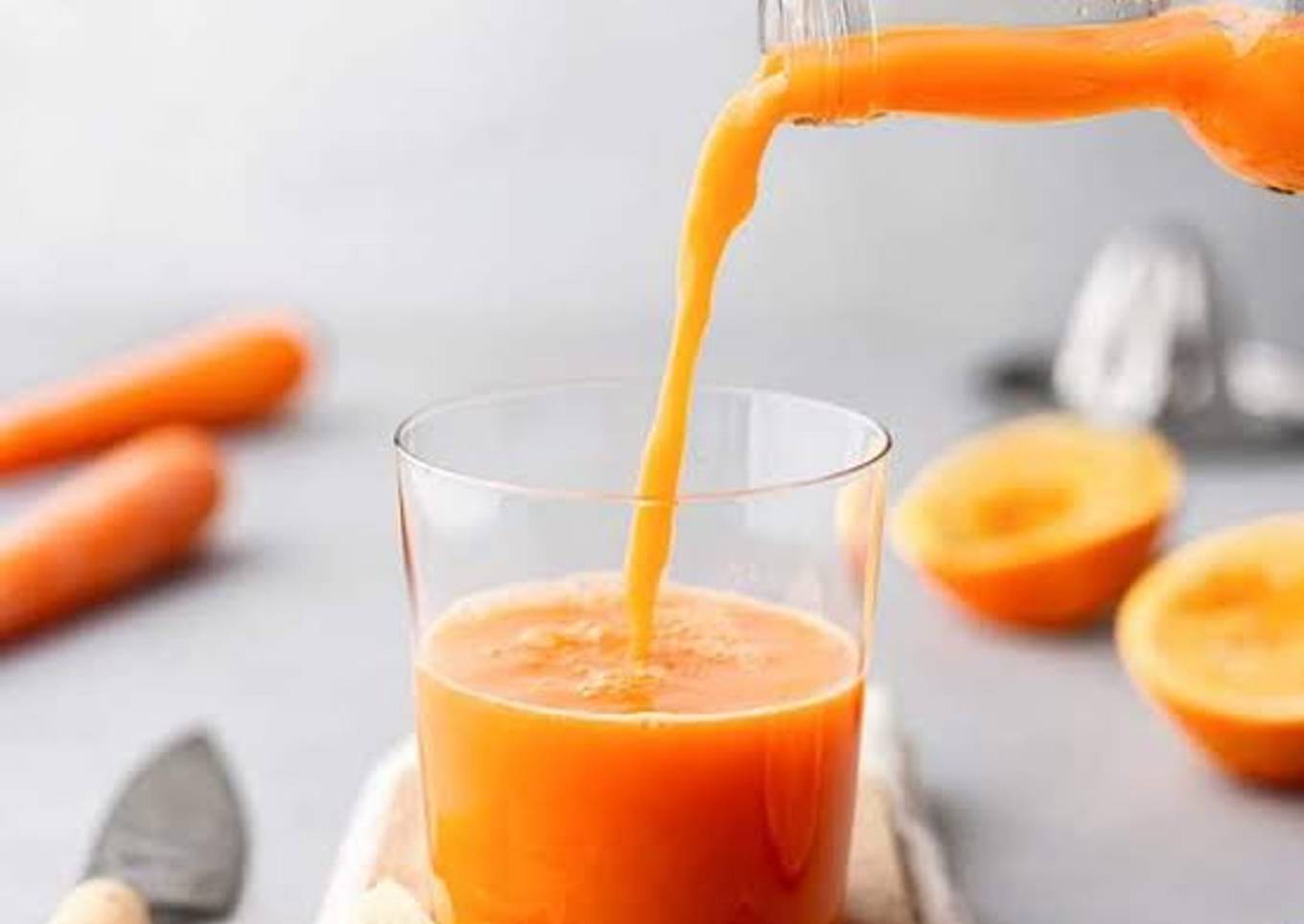 Hot hot summer cool cool drink🍹🍷🍦(🍷carrot juice)