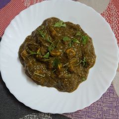 A picture of Hariyali Mushroom Paneer.