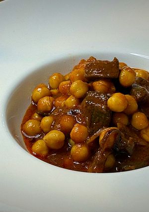 Foto principal de Garbanzos con calamares en lata
