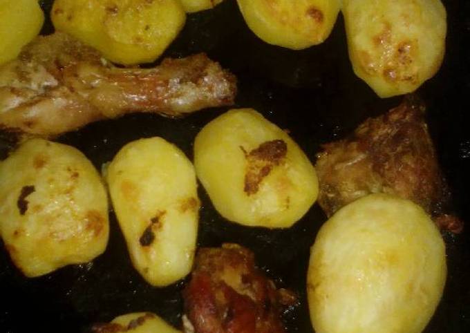 Roast potatoes and chicken marinade