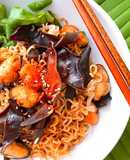 Mì Ăn Liền Xào Thịt Trai Đen (Vẹm Đen) & Mộc Nhĩ