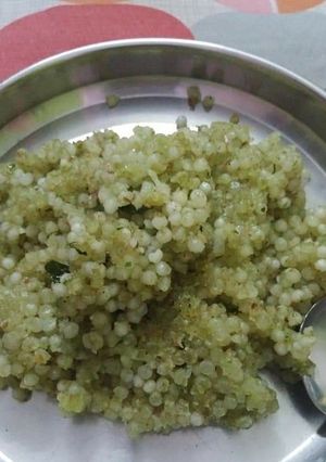 A picture of Palak khichdi.