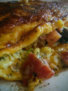 Una foto de Omelette Capresse con Chorizo español y olé!!