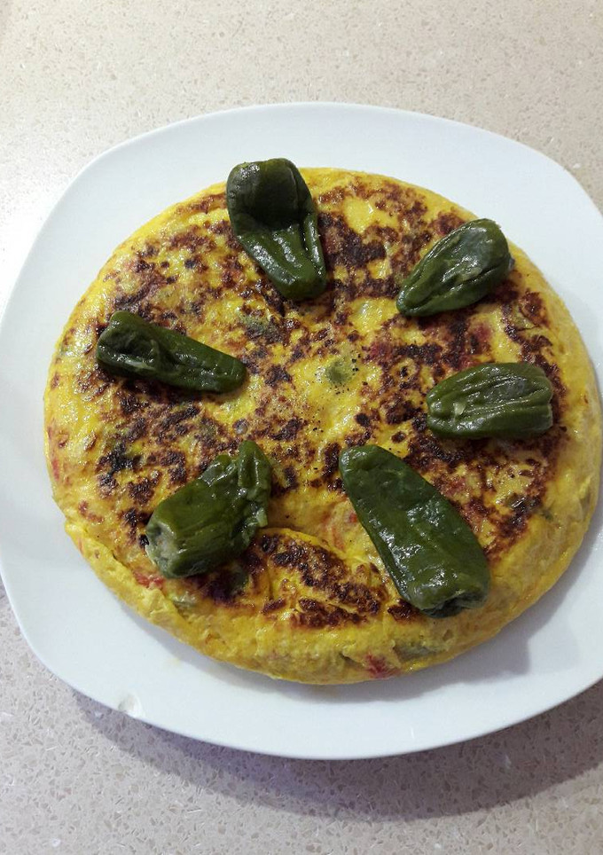 Una foto de Tortilla de verduras