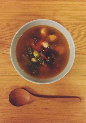 A picture of Celery and chicken soup.