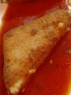 Una foto de 44. Mozzarella frita