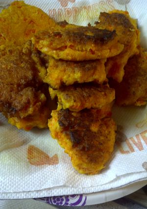 A picture of Pan fried carrot bread.