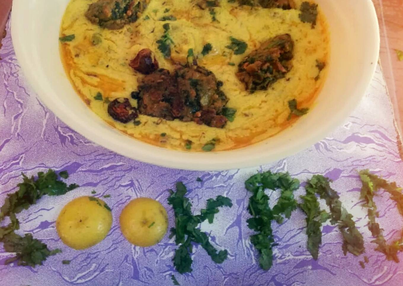 Kadhi pakora