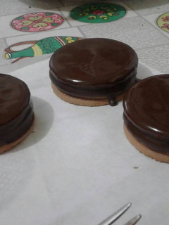 Una foto de Alfajores de Galletitas..Facilísimosss