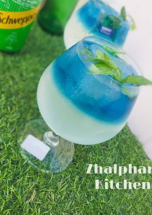 A picture of Fizzy blue.