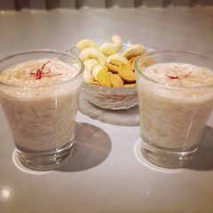 A picture of Vermicelli kheer.