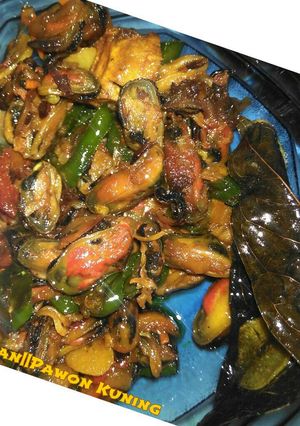 Foto resep Oseng Kerang Pedas Lombok Ijo Bekal Suami