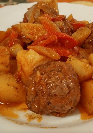 Una foto de Albóndigas a la Criolla