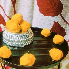 Besan laddu A picture of Besan laddu.