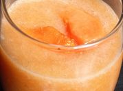 Una foto de licuados de papaya