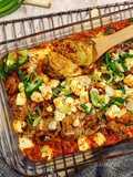 Spitzkohlrouladen in Tomatensauce mit Fetakäse überbacken