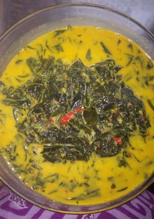 Foto resep Daun singkong santan kuning