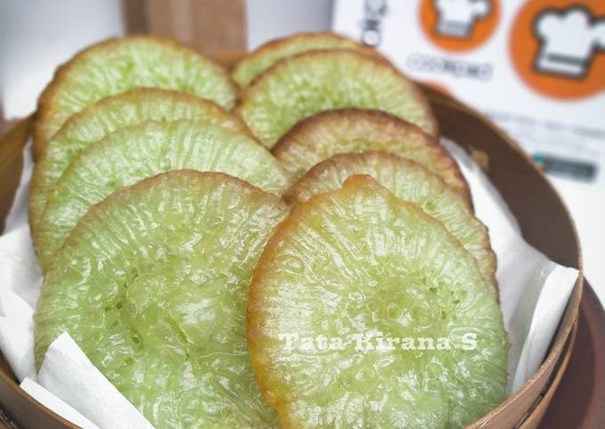 Kue Cucur Pandan