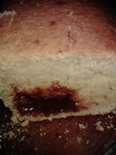 Una foto de Budín de coco con ♥️de dulce de leche!