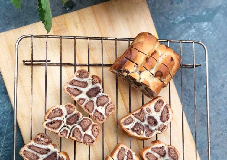 How to Prepare Award-winning Leopard print choco vanilla bread