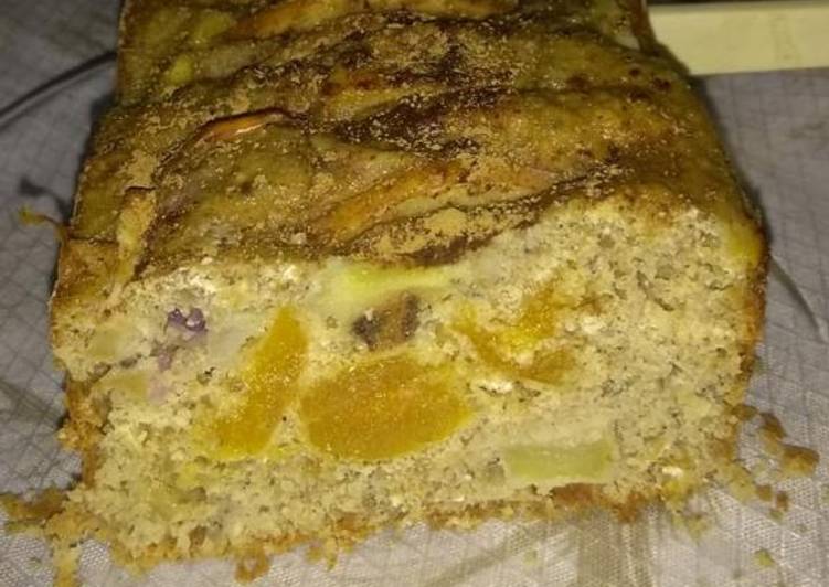 Bolo de aveia com maçã e banana