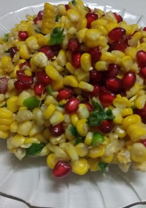A picture of Corn & pomegranate chat.