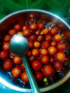 குலாப் ஜாமூன்(gulab jamun recipe in tamil) செய்முறை முக்கிய புகைப்படம்