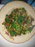 Verduras con brotes de mungo en salsa de soja