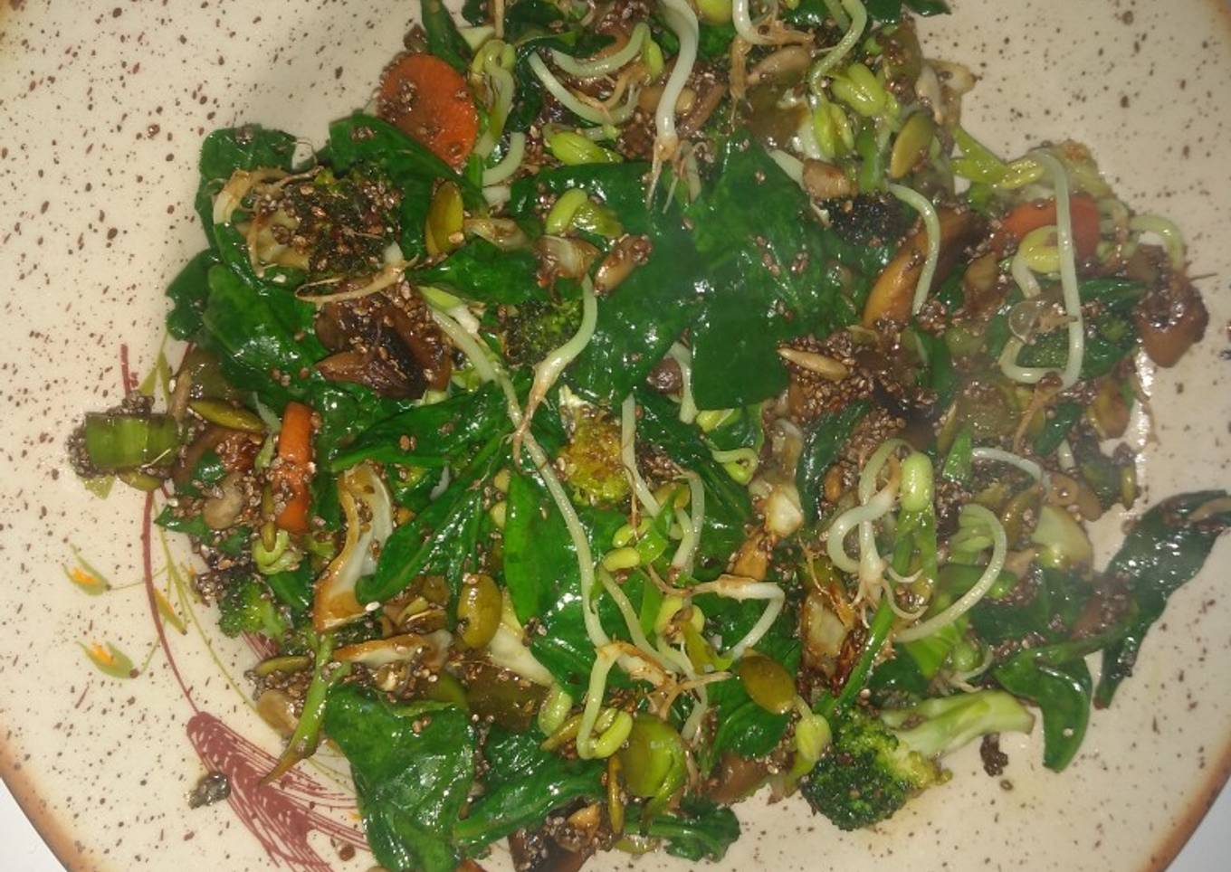 Verduras con brotes de mungo en salsa de soja
