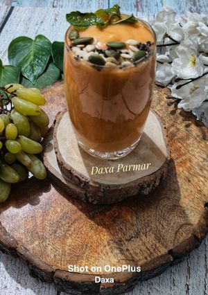A picture of Papaya Green Grapes Smoothie.