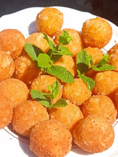 Una foto de Bolitas de queso, viejo de oveja!