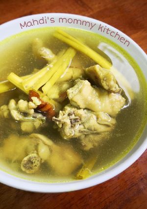 รูปของ ไก่บ้านต้มขมิ้น 🐓 #อาหารไทยง่ายๆ 🇹🇭