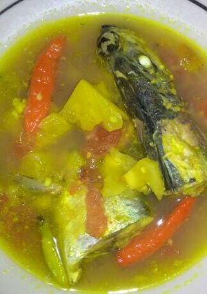 Foto resep Ikan gembong masak kuning asam manis nanas