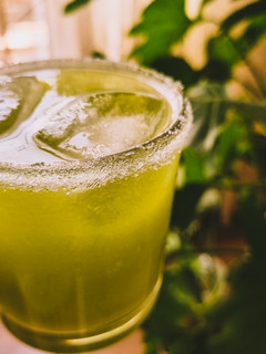 عکسی از دستور نوشیدنی ملون و خیار (نوشیدنی مخصوص تابستان)