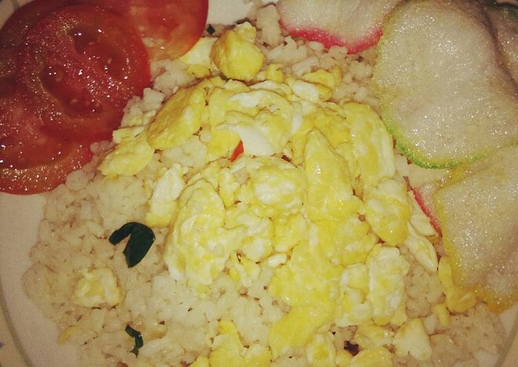 Nasi Goreng Putih & Orak Arik Telur