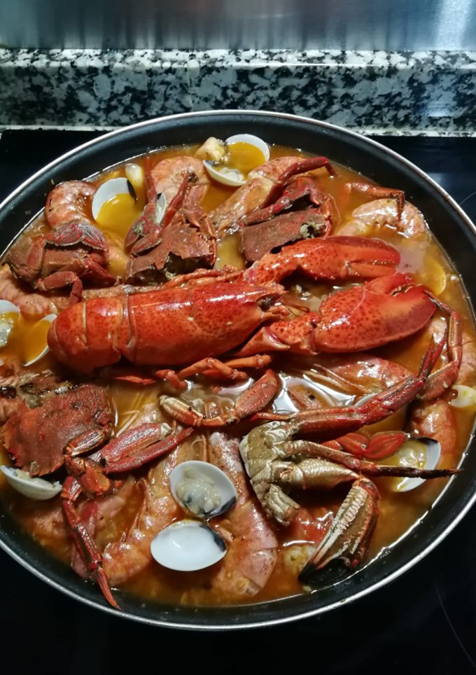 Una foto de Caldereta de marisco