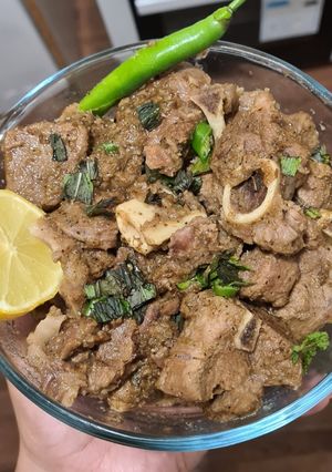 A picture of Peshawari namkeen gosht.