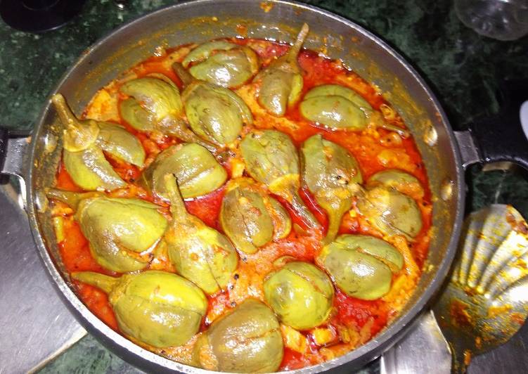 Stuffed kathiyavadi brinjal curry 🥘