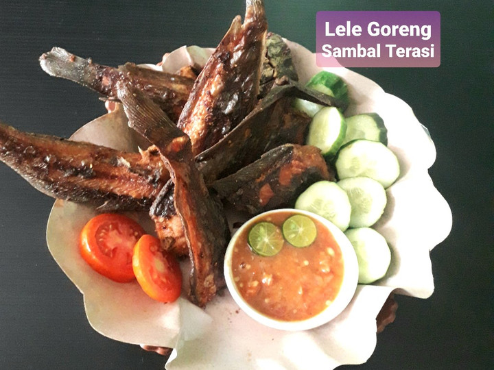 Ternyata begini loh! Bagaimana cara membuat Lele Goreng Sambal Terasi dijamin sempurna